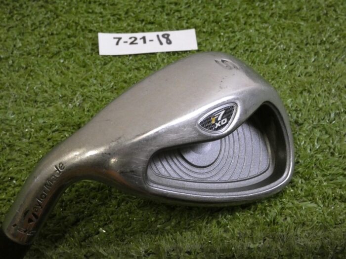 TaylorMade R7 XD 54* Left Hand Sand Wedge Ultralite 65 Regular Graphite +.5″