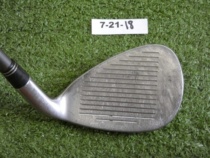 TaylorMade R7 XD 54* Left Hand Sand Wedge Ultralite 65 Regular Graphite +.5″