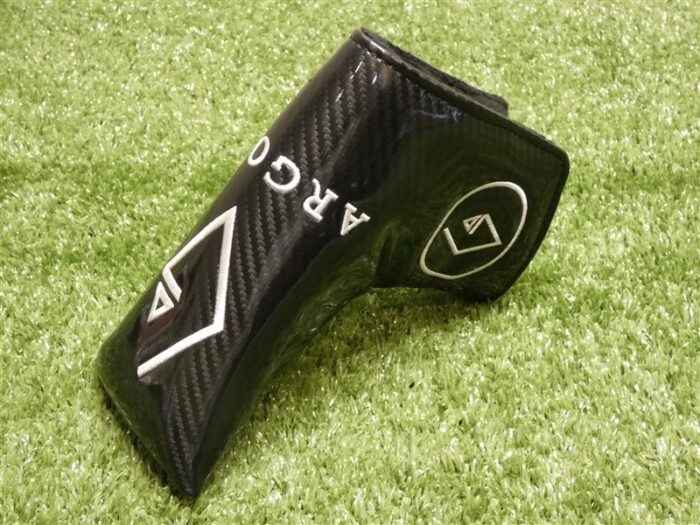 Argolf Blade Putter Headcover Black/White New