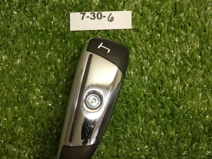 TaylorMade SIM DHY Left Hand 22* 4 Iron Utility Diamana 65 Regular Graphite