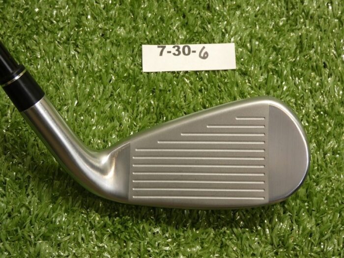 TaylorMade SIM DHY Left Hand 22* 4 Iron Utility Diamana 65 Regular Graphite