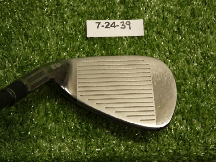TaylorMade M2 43.5* Pitching Wedge Reax 55 M Senior Graphite Midsize Grip