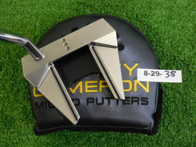 Titleist Scotty Cameron 2024 Phantom 7.5 35″ Putter with Headcover Mint