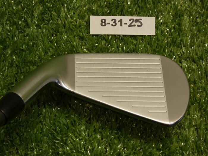Titleist U500 23* 4 Iron Utility Hybrid HZRDUS Smoke 80g 6.0 Stiff Graphite Mint