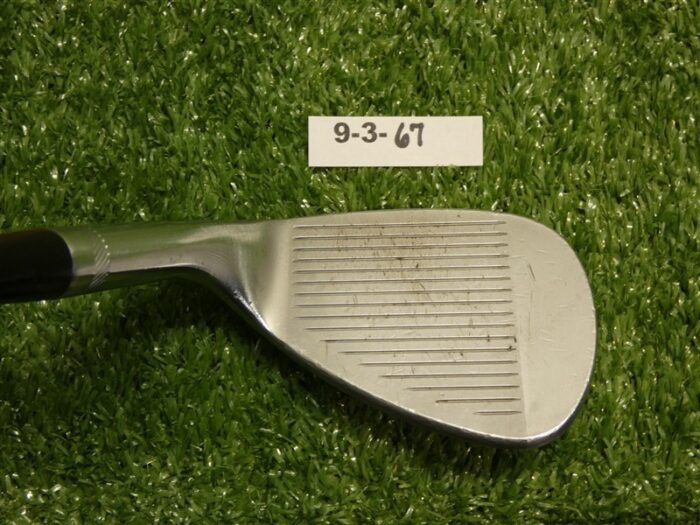 Titleist Vokey SM5 Tour Chrome 56* 10* Sand Wedge M Grind Dynamic Gold Steel