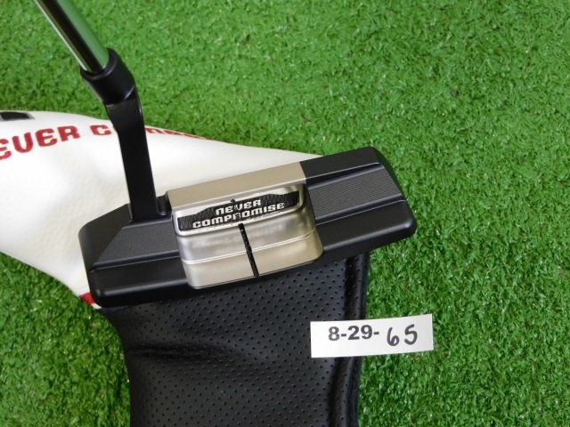 Never Compromise Reserve 1 NC Contrast 35.5″ Putter with Headcover New