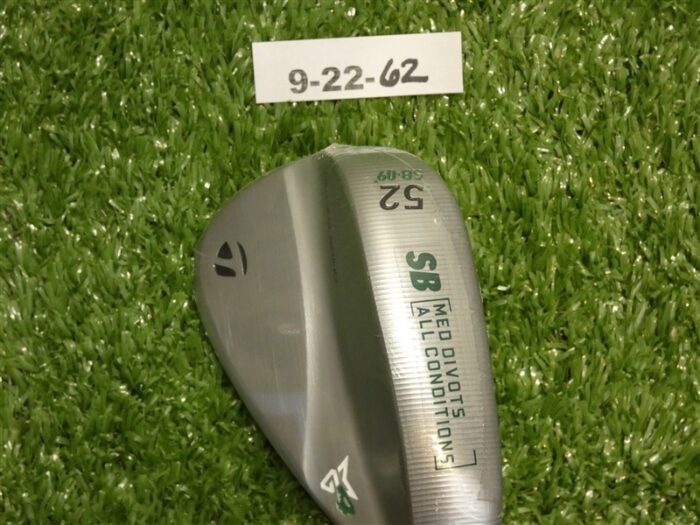 TaylorMade Milled Grind 4 MG4 52* 09* Gap Wedge SB Dynamic Gold Steel New