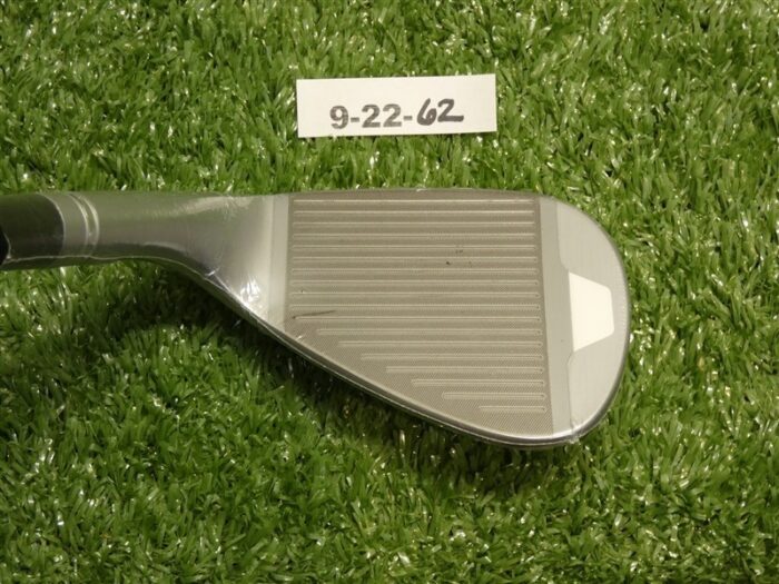 TaylorMade Milled Grind 4 MG4 52* 09* Gap Wedge SB Dynamic Gold Steel New