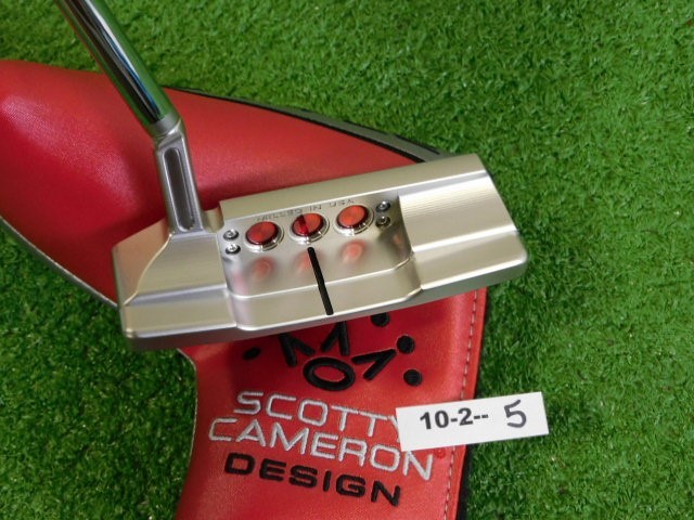 Titleist Scotty Cameron 2025 Studio Style Newport 2.5 Plus 35″ Putter w HC New
