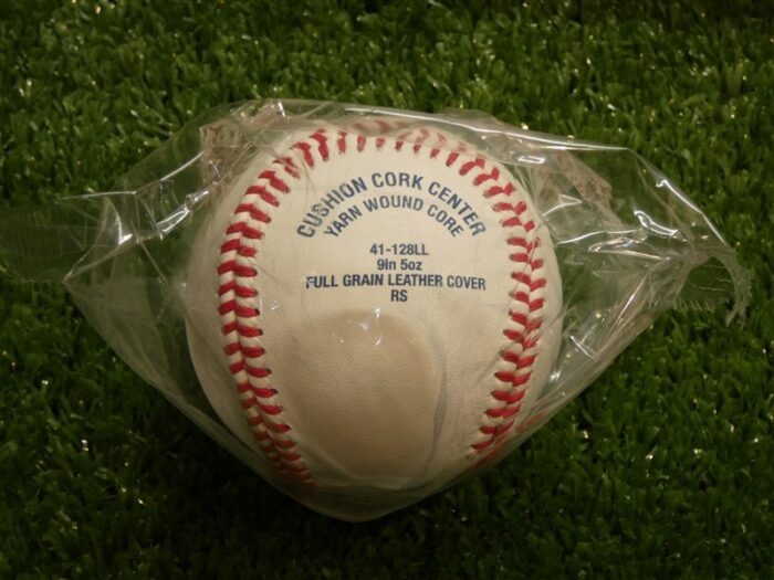 Spalding Little League RS 41-128LL 9″ Baseballs 5 oz. 1 Dozen New