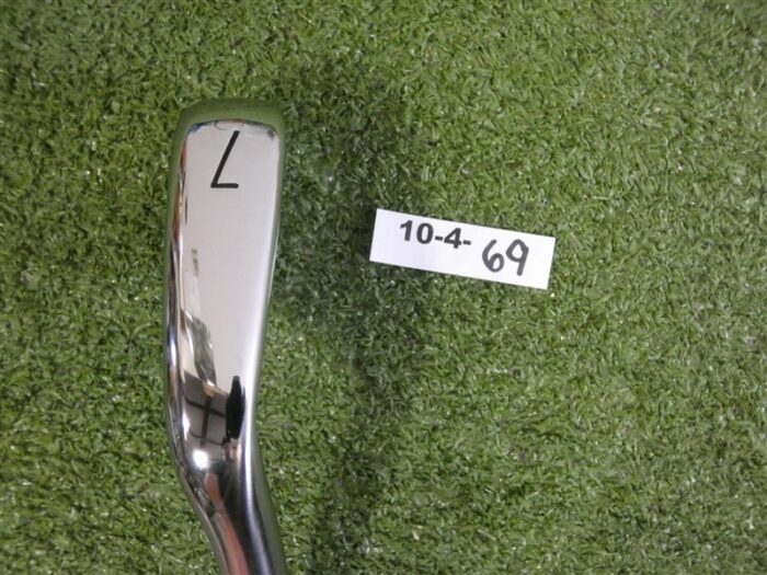 Titleist 2023 T200 Forged 7 Iron AMT Black S300 Stiff Steel Mint