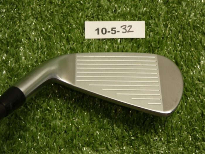 Titleist 2025 T250U 20* 3 Utility Iron HZRDUS 90g 6.0 Stiff Graphite Mint