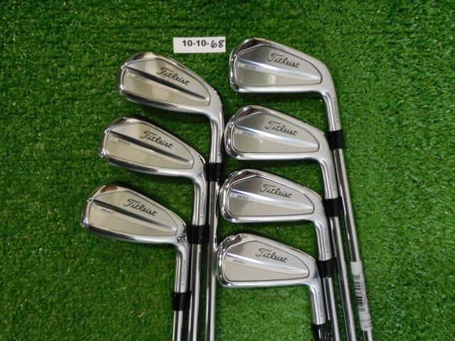 Titleist 2023 T200 Forged Irons 4-P AMT Black S300 Stiff Steel Mint