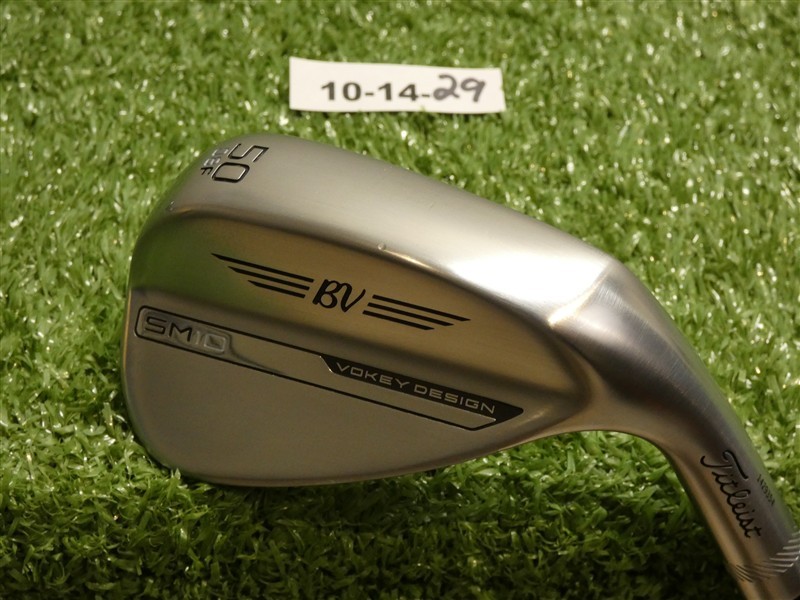 Titleist Vokey SM10 Tour Chrome 50* 8* Gap Wedge F Grind Dynamic Gold Steel Mint