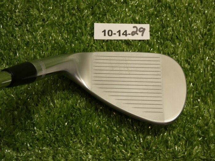 Titleist Vokey SM10 Tour Chrome 50* 8* Gap Wedge F Grind Dynamic Gold Steel Mint