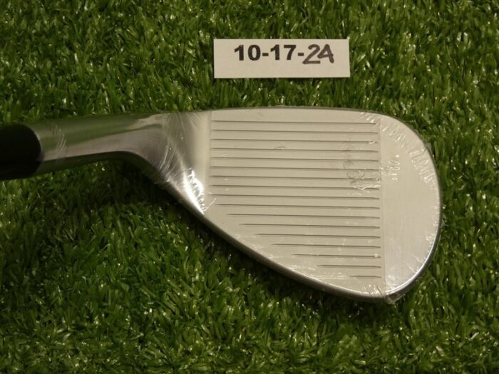 Titleist Vokey SM10 Tour Chrome 60* 10* Lob Wedge S Grind Dynamic Gold Steel New