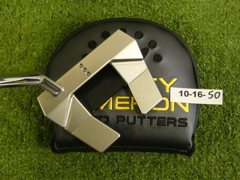 Titleist Scotty Cameron 2024 Phantom 5.5 35″ Putter with Headcover New