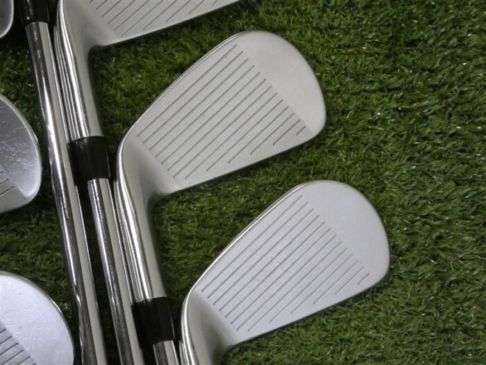 Titleist 2023 T100 Forged Irons 4-P KBS Tour X Extra Stiff Steel +.5″