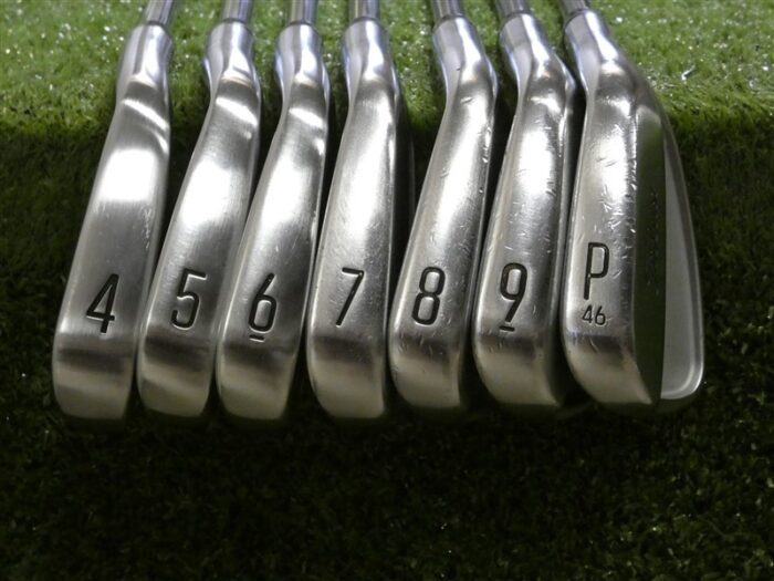 Titleist 2023 T100 Forged Irons 4-P KBS Tour X Extra Stiff Steel +.5″