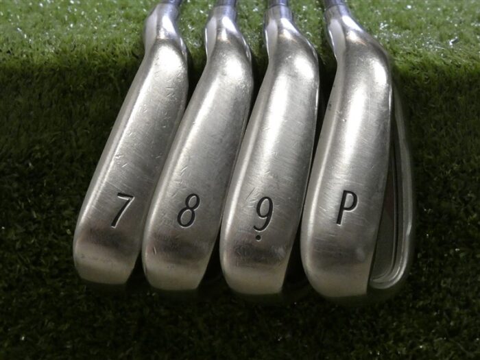 XXIO 9 Womens Irons 7-P MP 900 41g Ladies Graphite