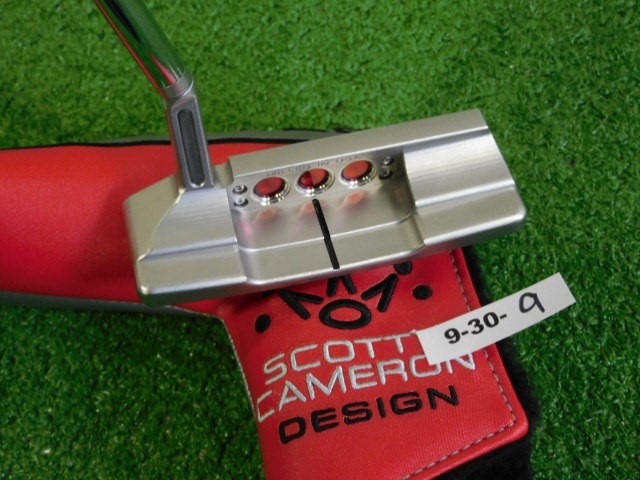Titleist Scotty Cameron 2025 Studio Style Newport 2.5 Plus 35″ Putter with HC