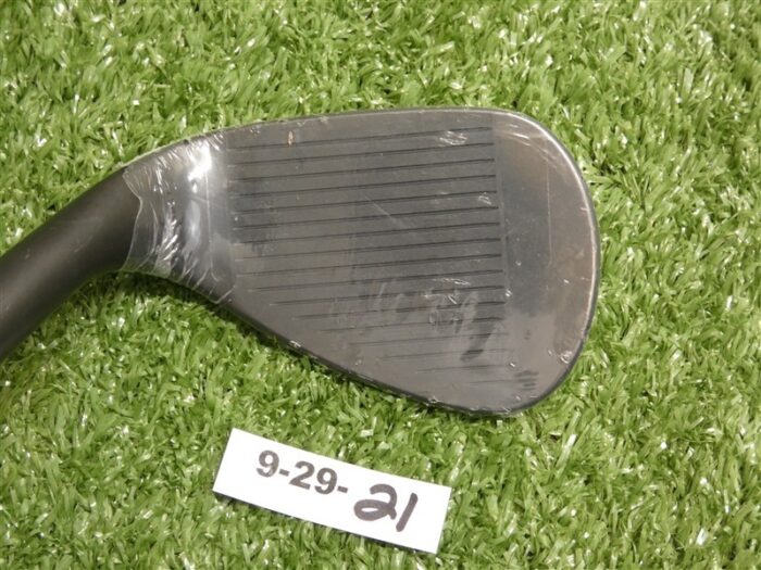 Titleist Vokey SM10 Jet Black 56* 08* Sand Wedge M Grind Dynamic Gold Steel New