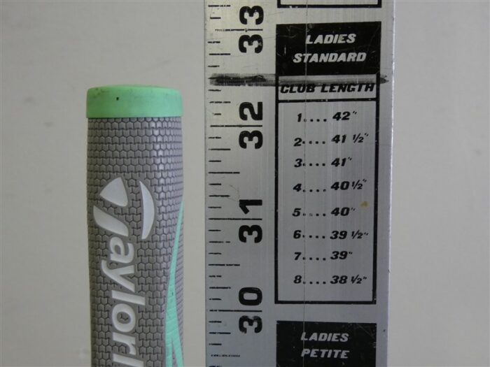 TaylorMade Womens Kalea 32.5″ Ladies Putter with Headcover