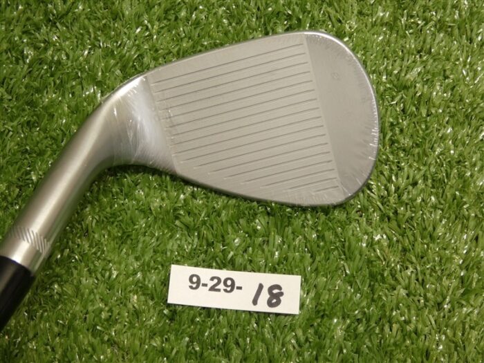 Titleist Vokey SM10 Tour Chrome 56* 08* Sand Wedge M Grind DG 105 Steel New