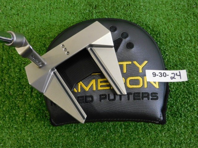 Titleist Scotty Cameron 2025 Phantom 7.2 35″ Putter with Headcover
