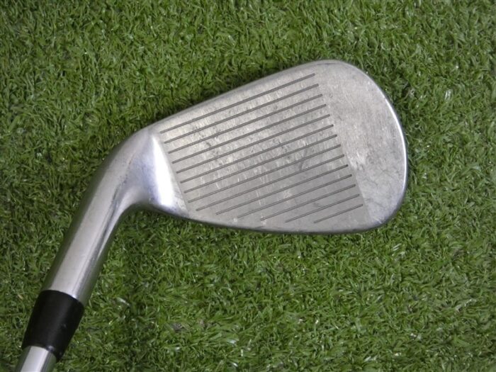 Titleist 718 AP1 53* W2 Wedge AMT Tour White S300 Stiff Steel -.5″