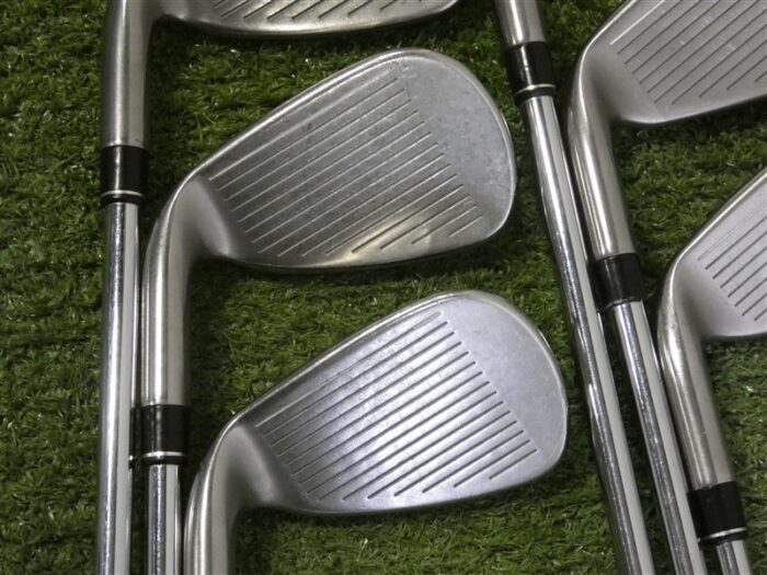 TaylorMade AeroBurner Irons 5-P REAX 88 HL Regular Steel +.5″
