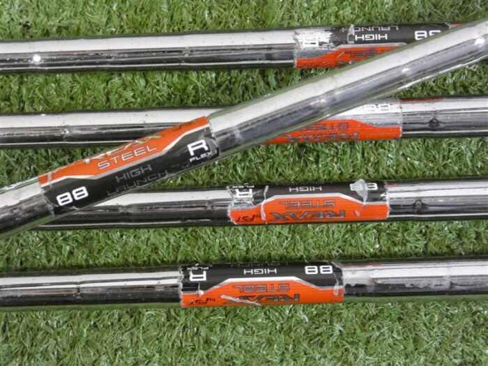 TaylorMade AeroBurner Irons 5-P REAX 88 HL Regular Steel +.5″