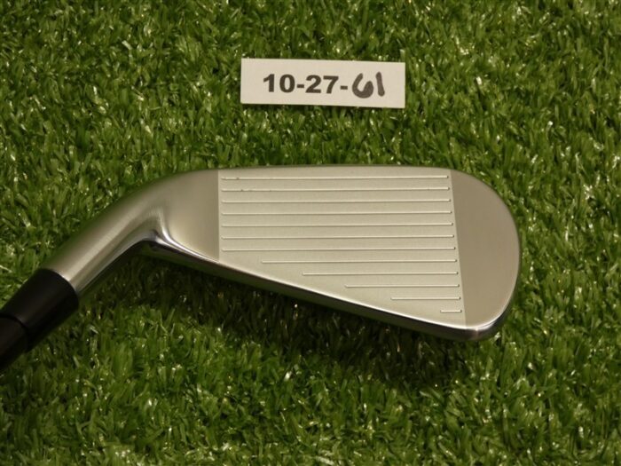 Titleist 2023 U505 18* 2 Utility Iron HZRDUS 80g 6.0 Stiff Graphite Mint