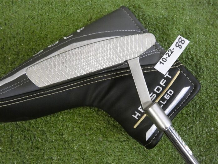 Cleveland HB Soft Milled 4 35″ Left Hand Slight Arc Putter with Headcover