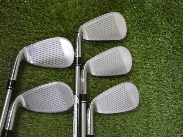 TaylorMade Kalea Gold Womens Combo Irons 6H, 7-P & S 40 Soft Ladies Graphite