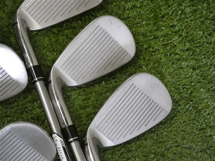 TaylorMade Kalea Gold Womens Combo Irons 6H, 7-P & S 40 Soft Ladies Graphite