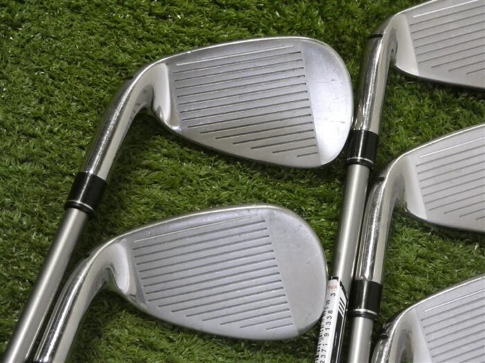 TaylorMade Kalea Gold Womens Combo Irons 6H, 7-P & S 40 Soft Ladies Graphite