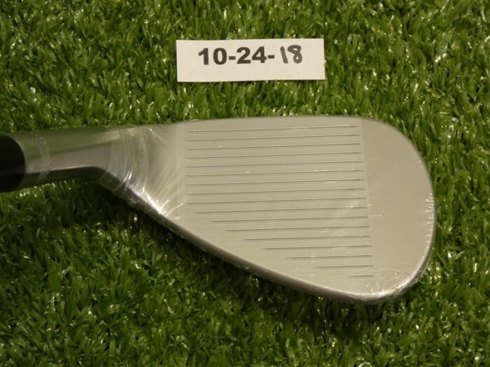Titleist Vokey SM10 Tour Chrome 52* 08* Gap Wedge F Grind Dynamic Gold Steel New