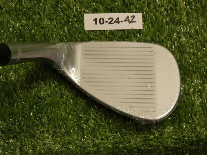 Titleist Vokey SM10 Tour Chrome 60* 10* Lob Wedge S Grind Dynamic Gold Steel New
