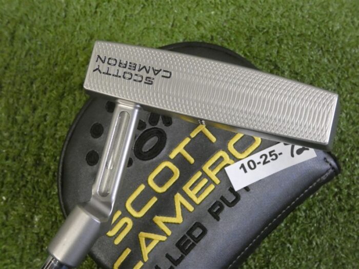 Titleist Scotty Cameron 2025 Phantom 7.2 35″ Putter with Headcover New
