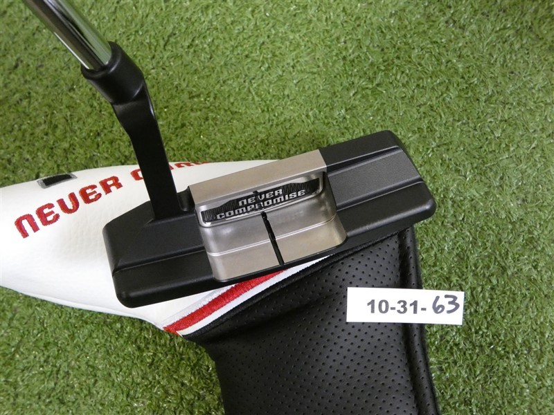 Never Compromise Reserve 1 NC Contrast 35.5″ Putter with Headcover New