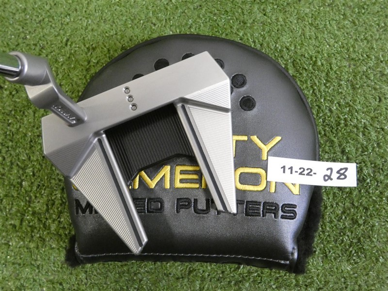 Titleist Scotty Cameron 2025 Phantom 7.2 35″ Putter with Headcover New