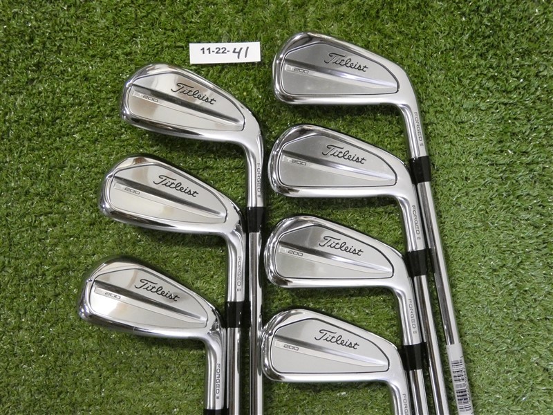 Titleist 2023 T200 Forged Irons 4-P AMT Black S300 Stiff Steel Excellent