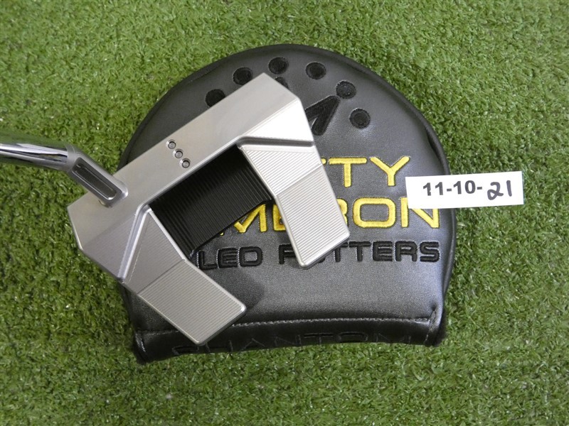 Titleist Scotty Cameron 2024 Phantom 5.5 35″ Putter with Headcover New