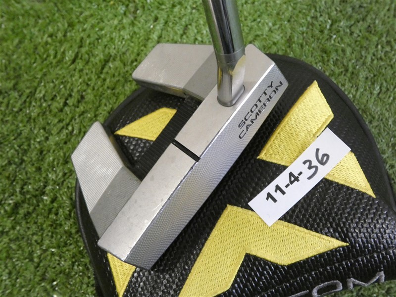 Titleist Scotty Cameron 2022 Phantom X 5.5 35″ Putter with Headcover