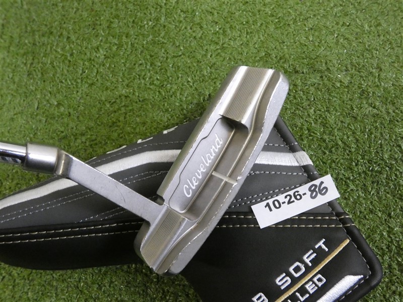 Cleveland HB Soft Milled 1 35″ Slight Arc Putter with Headcover
