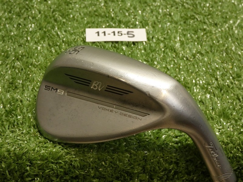 Titleist Vokey SM9 Tour Chrome 56* 10* Sand Wedge S Grind Dynamic Gold Steel