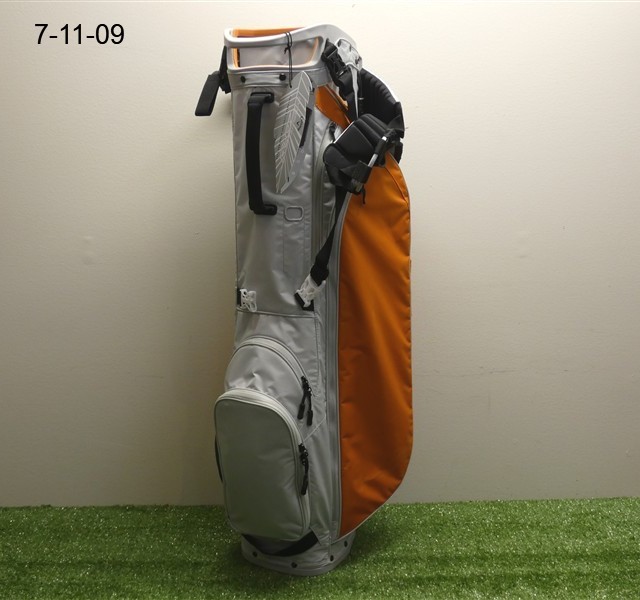 Callaway 2025 HyperLite Zero 4-Way Carry Stand Golf Bag Silver/Copper New